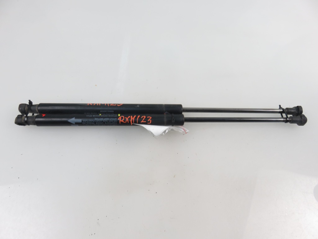 фото №1, Амортизаторы крышки toyota yaris ii 689600d010 hb