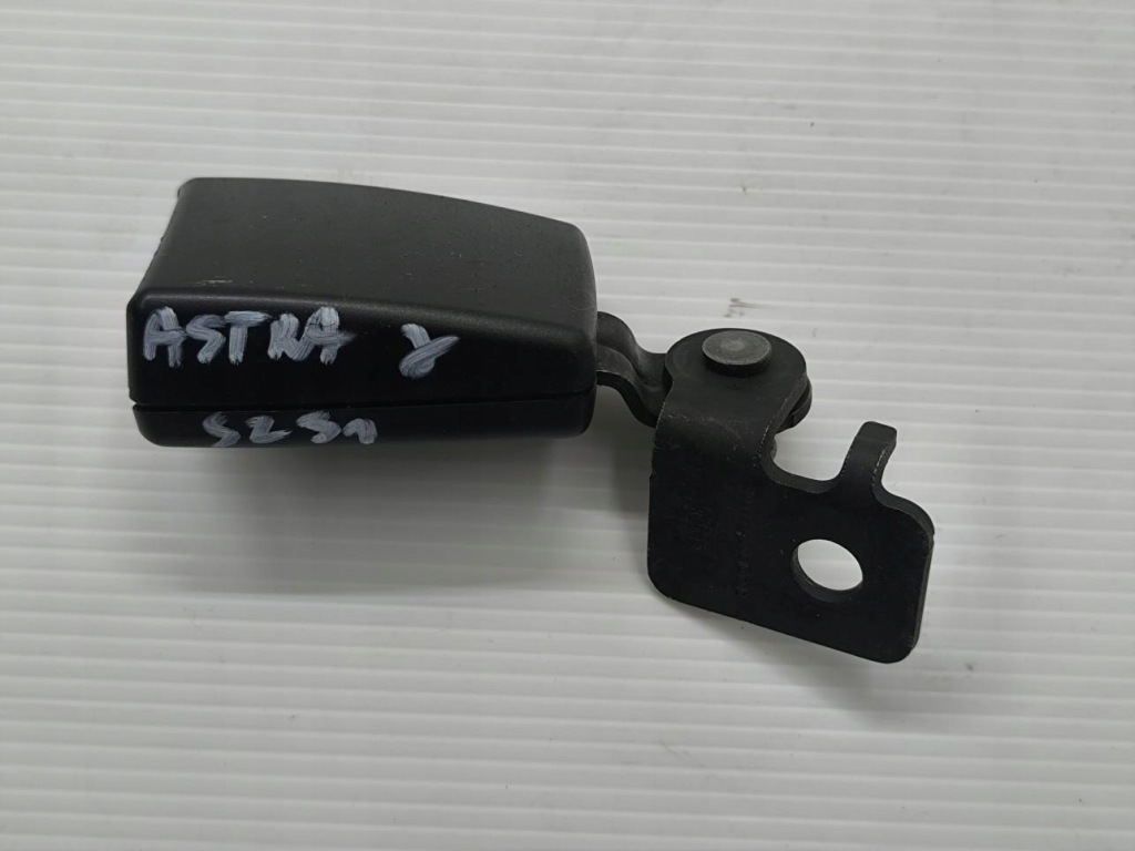 фото №1, Opel astra j 2013 пряжка заднего поперечина безопасности