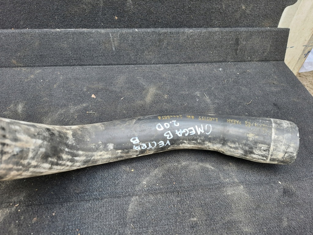 Opel omega 2.2 шланг турбонагнітача патрубок труба інтеркулер Оригінал