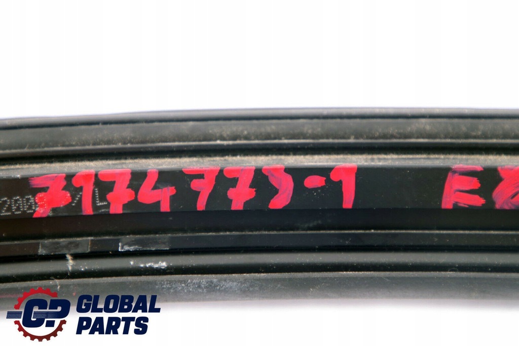 фото №12, Bmw e88 левая прокладка петля крыша крыша