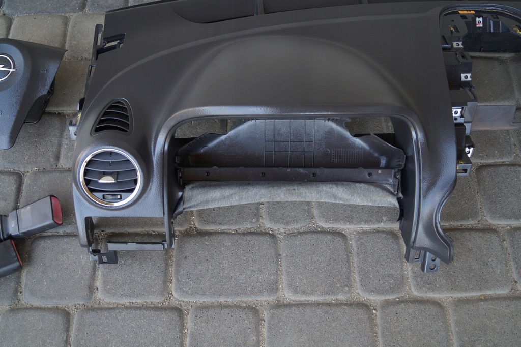 фото №5, Приборная панель консоль подушки безопасности натяжители opel antara eu