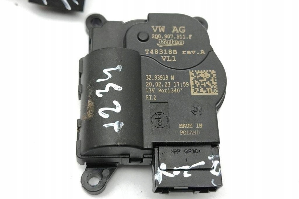 фото №8, Клапани керуючий обігрівачі audi a1 sportback 8xa, 8xf 2q0907511f 1.0l