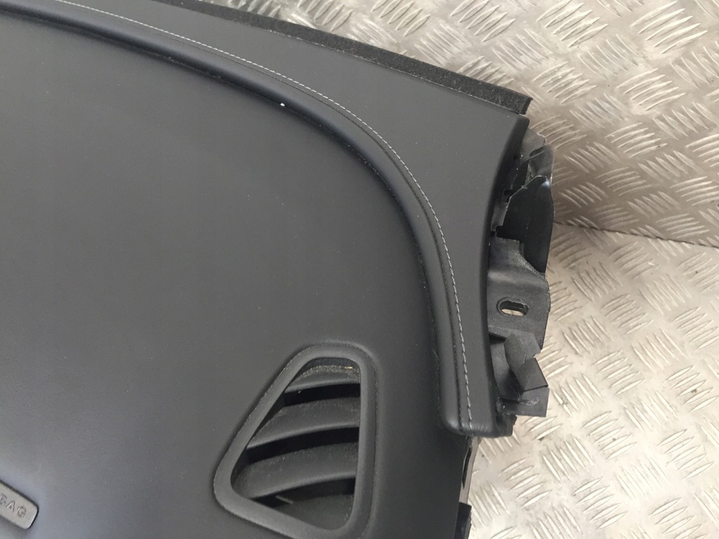 фото №15, Mercedes c klasa w206 amg панель приладів приладова подушки безпеки ремені консоль шкіра