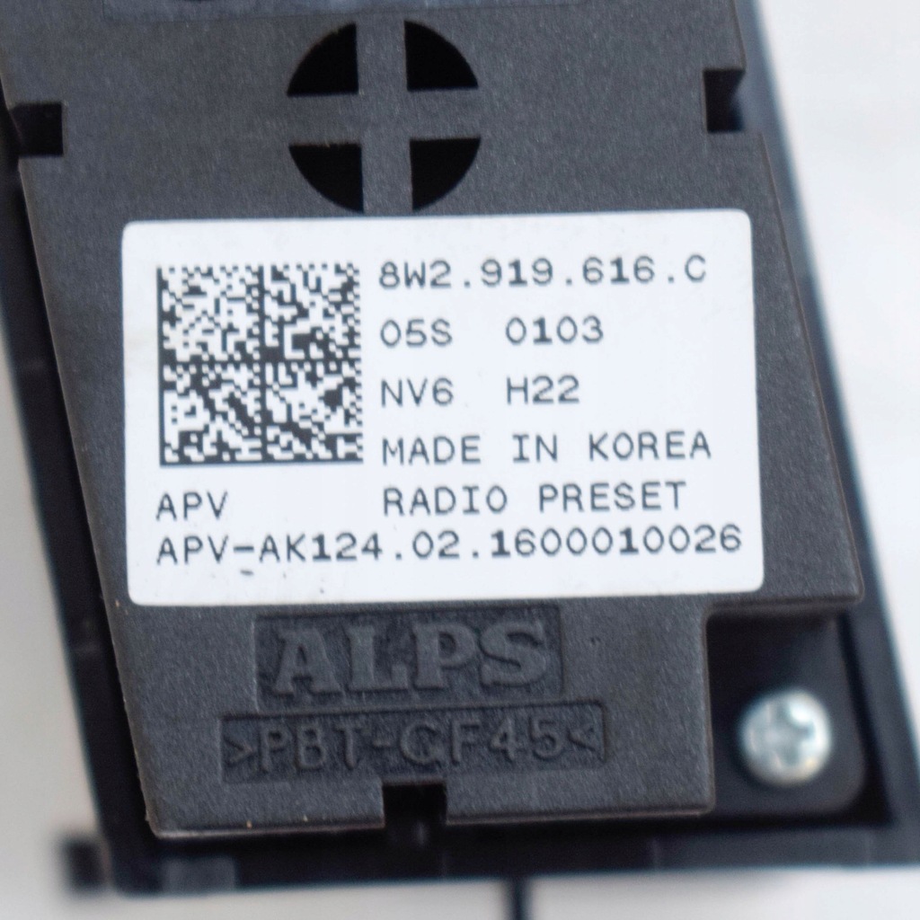 фото №6, Audi a4 s4 b9 8w 2016 кнопки / переключатель регулировки громкость