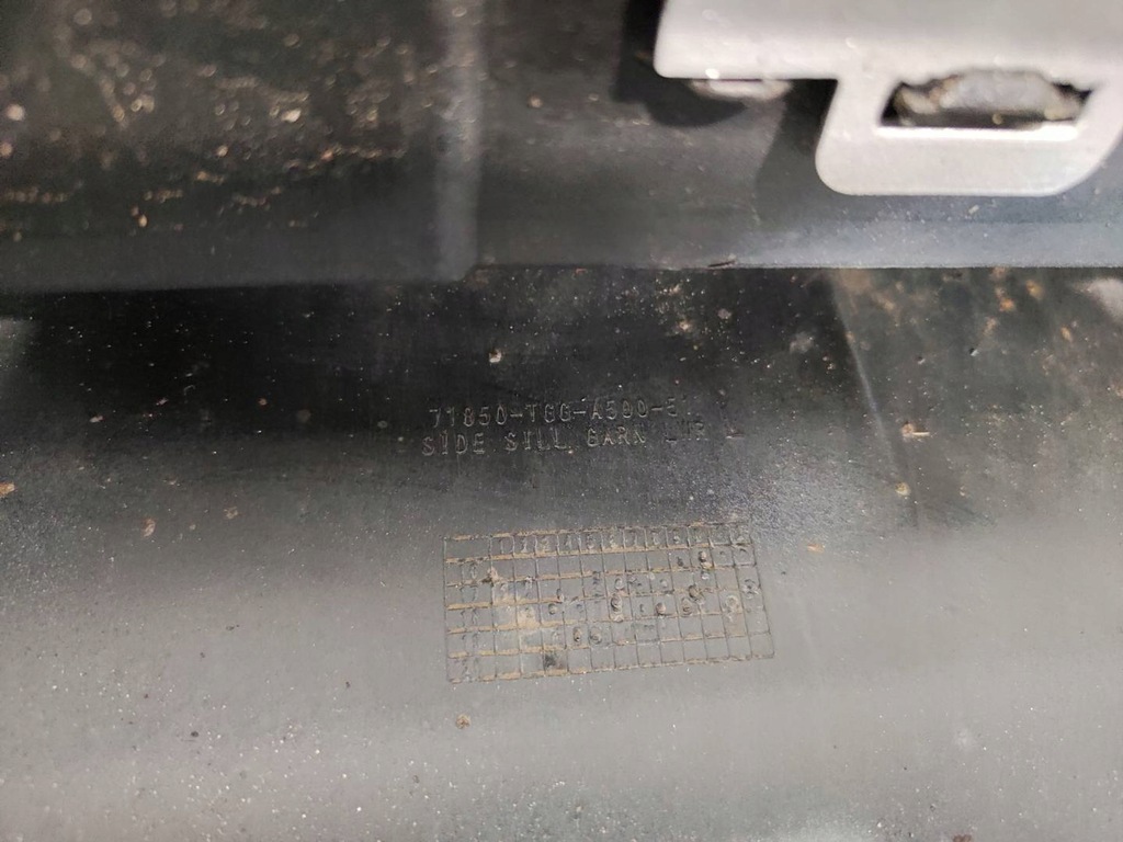 фото №2, Молдинг порог левая порог левый honda civic x sport line type-r nh830m