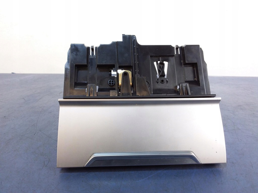 фото №1, Vw passat b8 бардачок индукция port usb 5g0980611