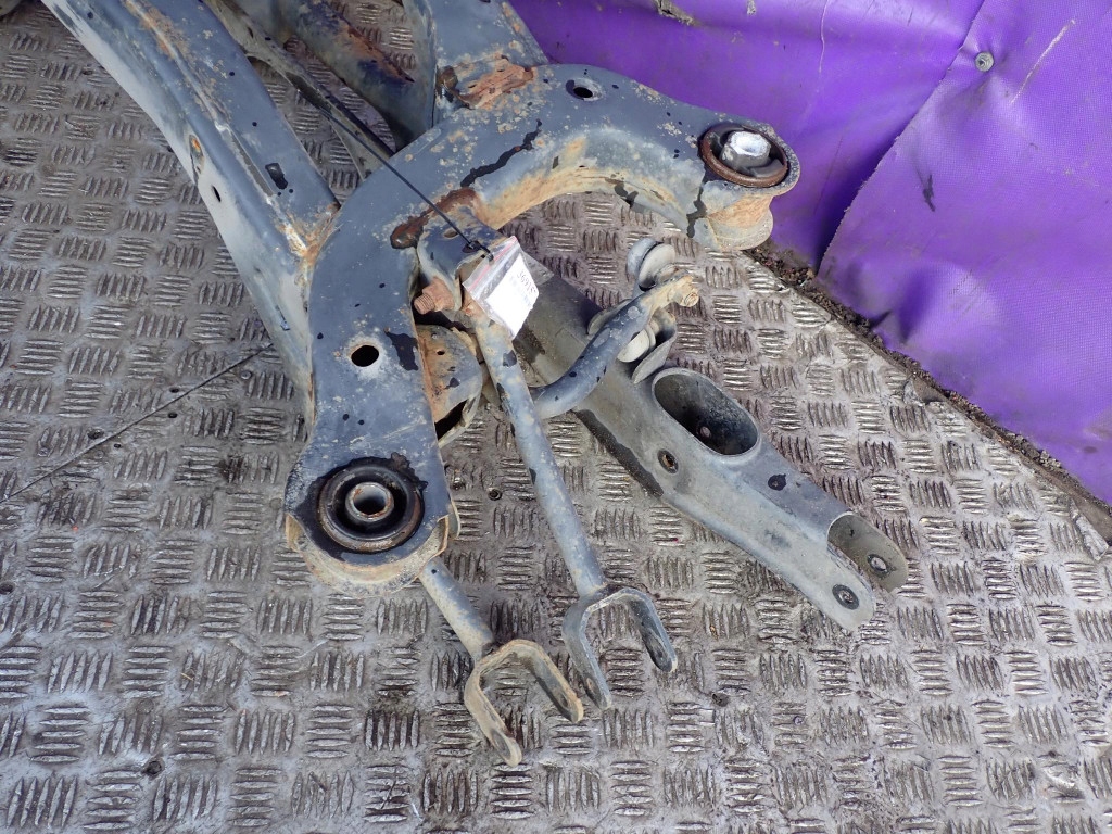 Fiat freemont 11- 4x4 подрамник подрамник задний  балка подвеска задняя Недорого