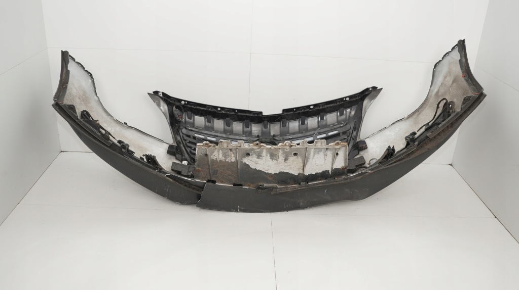 Бампер перед передній opel insignia a рестайлінг  12-17r pdc gwh в Україні