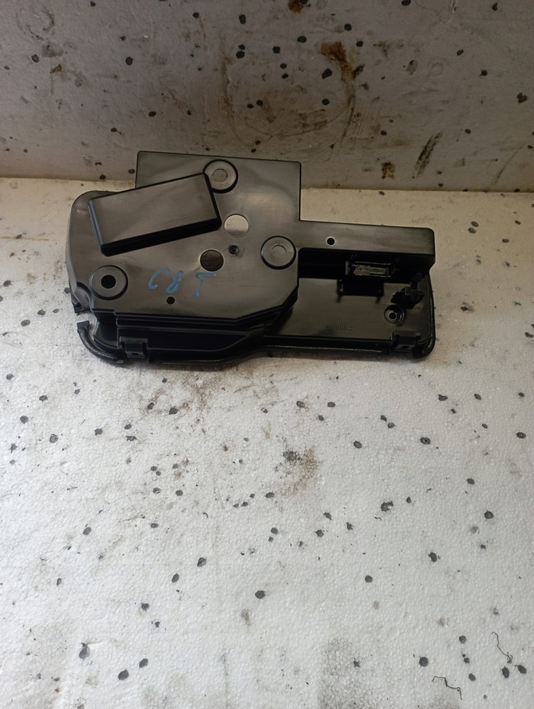 фото №1, Захист замка кришки задня audi a6 c8 4k5827569