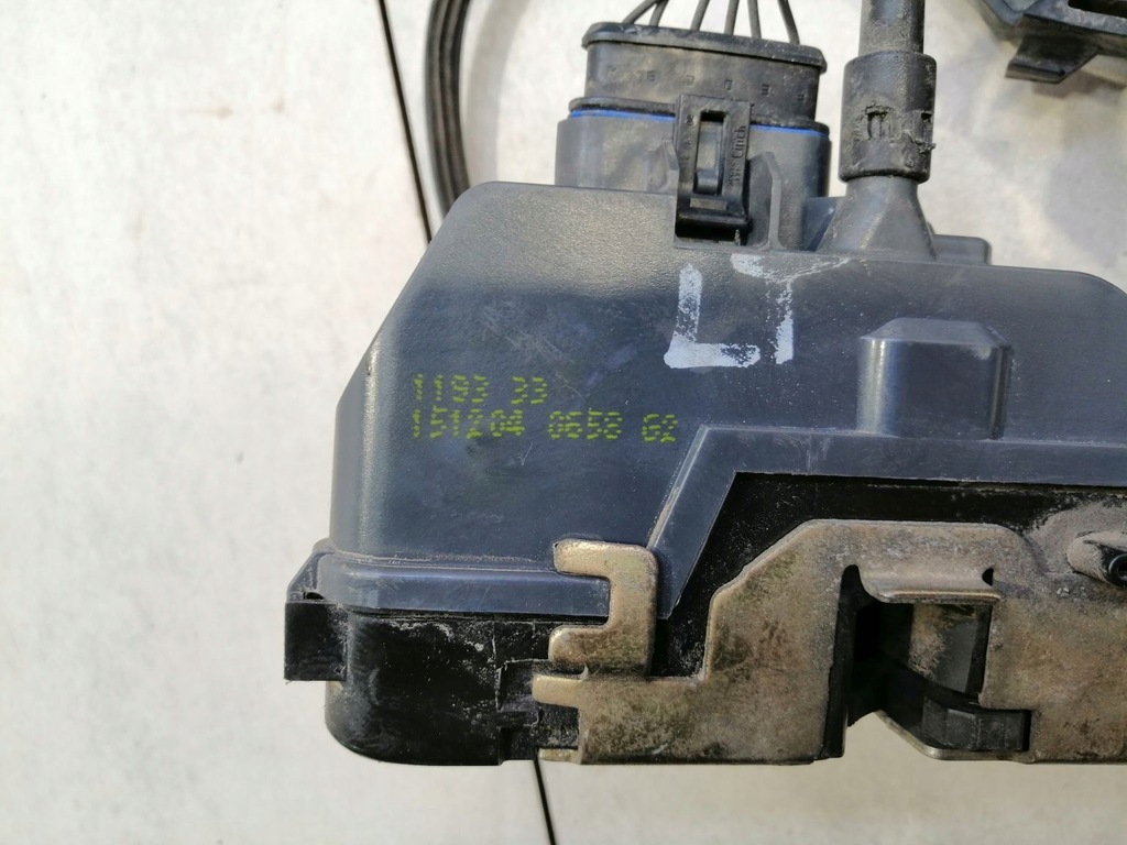 фото №9, Замок двері ручка лівий задня grand scenic i 6 pin