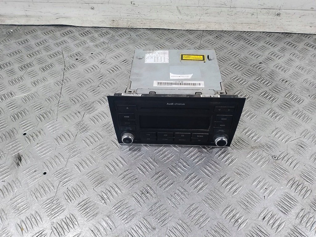 фото №1, Радио audi a4 b7 8e0035152q