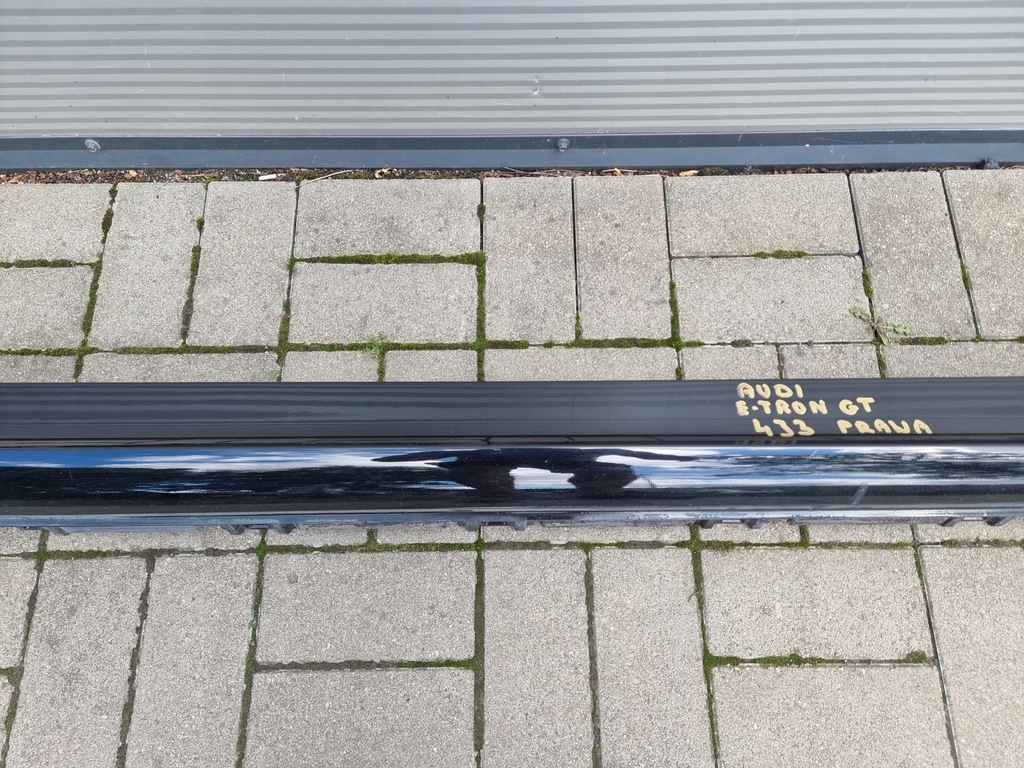 фото №5, Audi e-tron gt 4j3 поріг молдинг поріг права 4j3853856