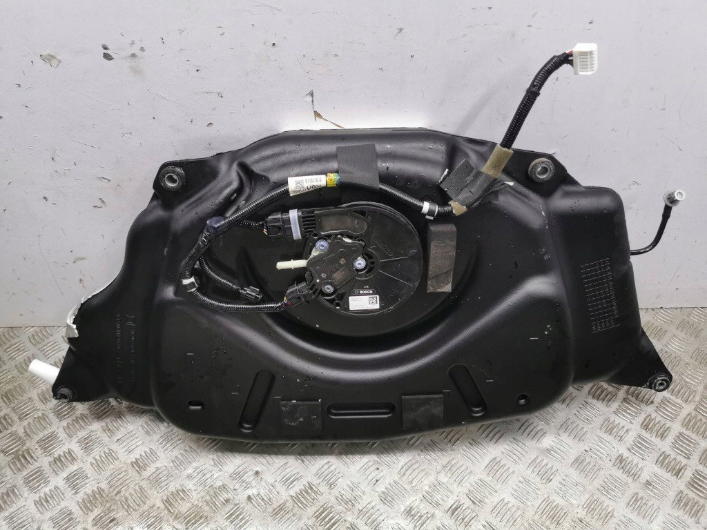 Infiniti q50 2017 бак adblue 0444040017 Доставка