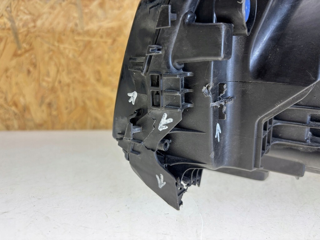 фото №8, Land rover defender 2021 лампы передние