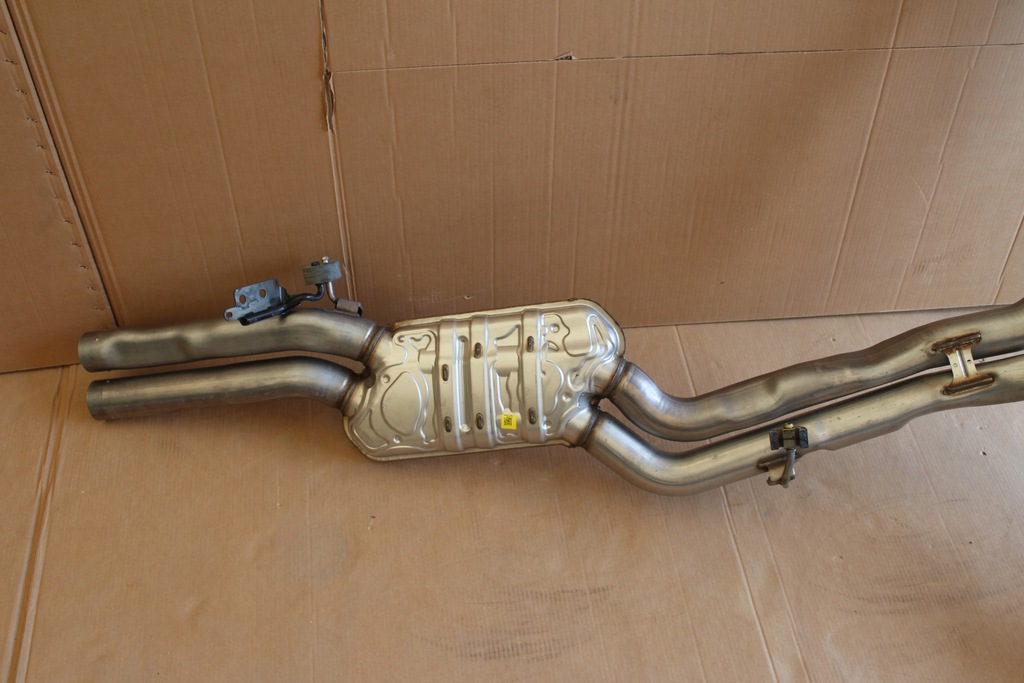 фото №7, Гаситель выхлоп audi rs7 rs6 4k c8 4k0253181cb