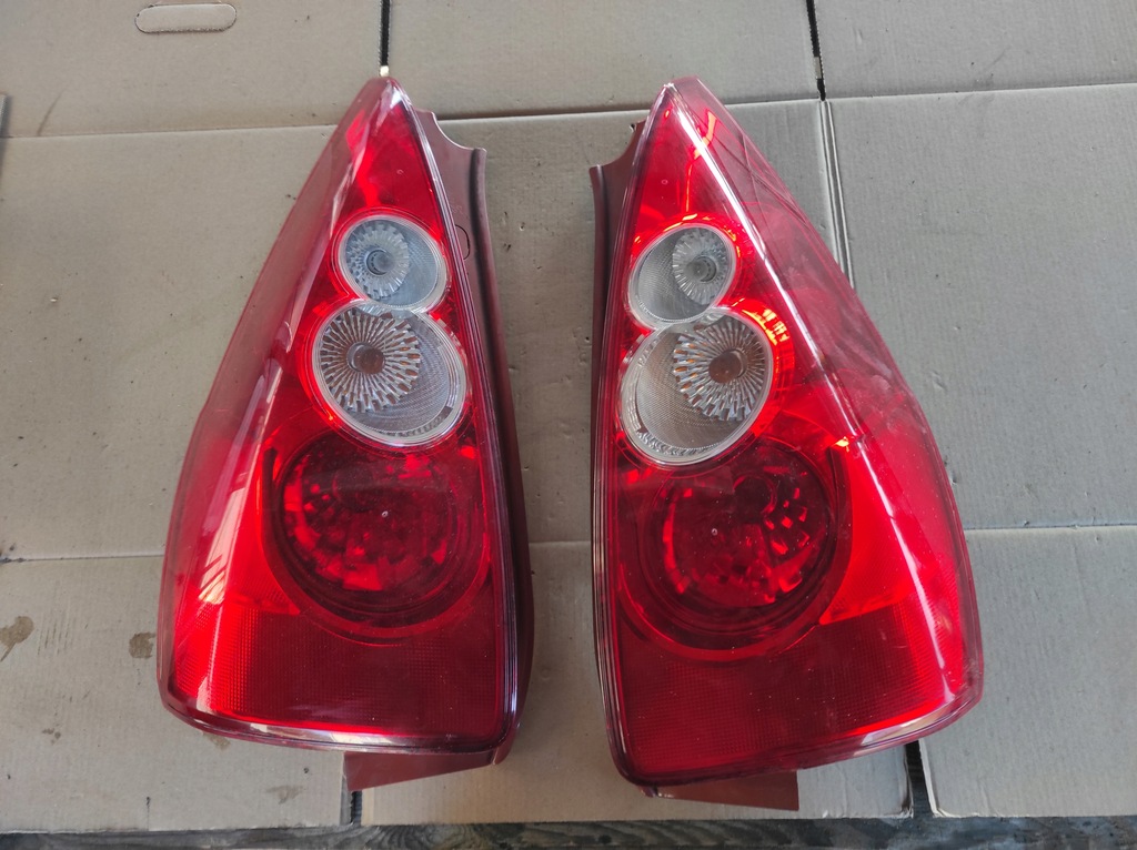 фото №1, Лампи задня ліва права mazda 5 c23551150