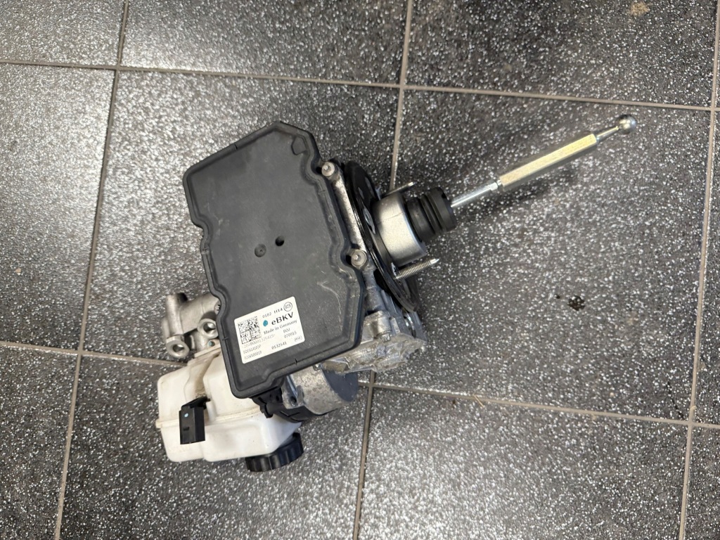Купити Vw golf vii насос підсилювач гальмівні 5qe614105p