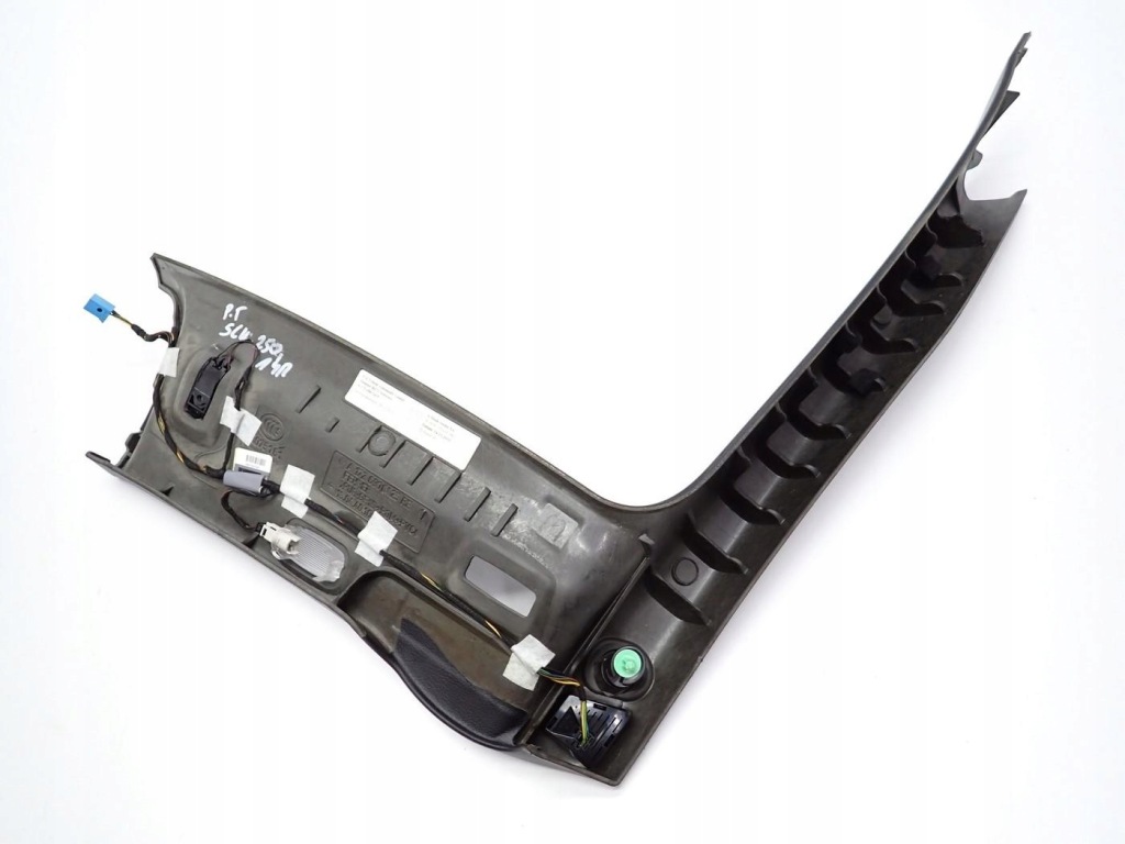 Пластик захист стійка правий перед a1726900425 mercedes slk iii r172 14r Ціна