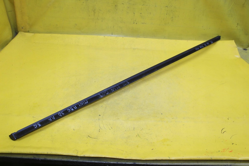 фото №6, Молдинг ущільнювач правий перед mini one r56 7146091