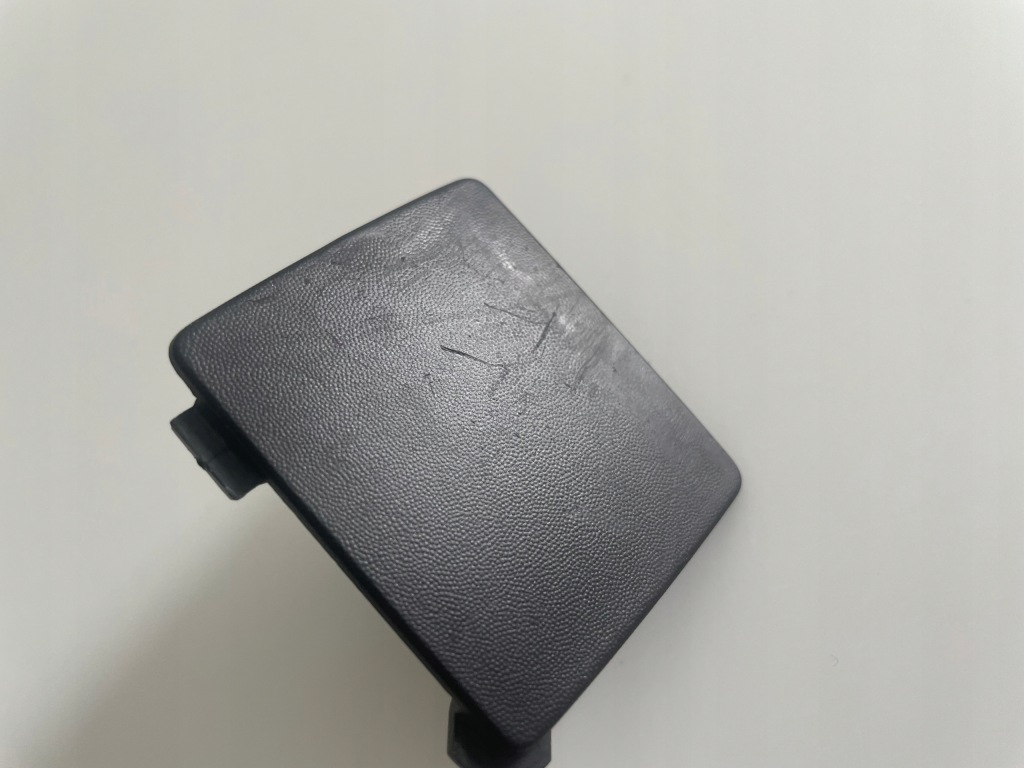 фото №5, Peugeot 308 sw iii p5 kombi 2021- заглушка фаркоп задняя оригинал матовая