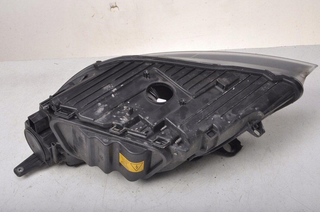 фото №8, Volvo v40 ii лампа права передня ксенон 31420010 uk