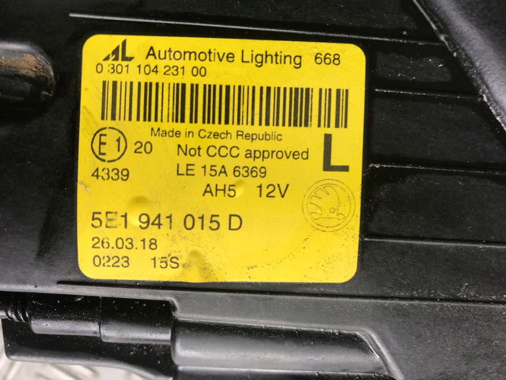 фото №7, Лампа левая передняя 5e1941015d skoda octavia iii