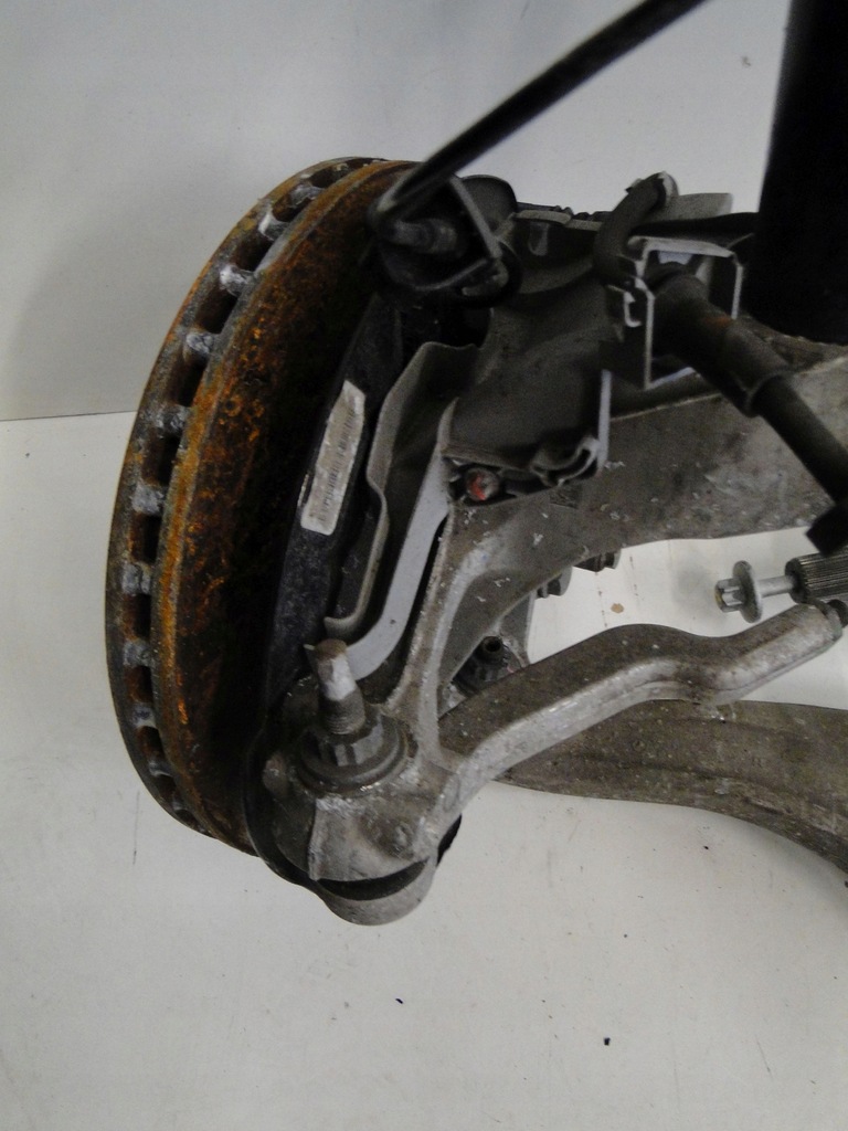 фото №12, Mercedes glb 247 x247 поворотный кулак рычаг лапа левая амортизатор 200d