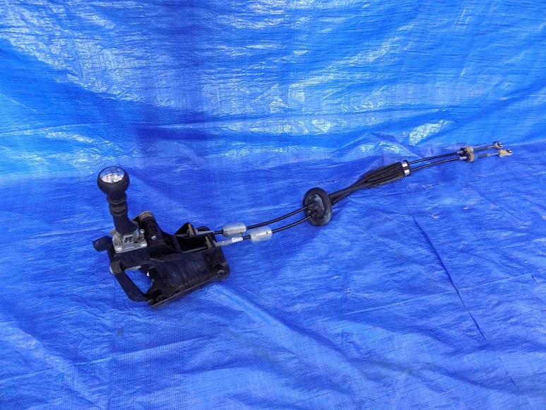 фото №1, Ручка переключения передач тросы peugeot 3008 lift 1,6