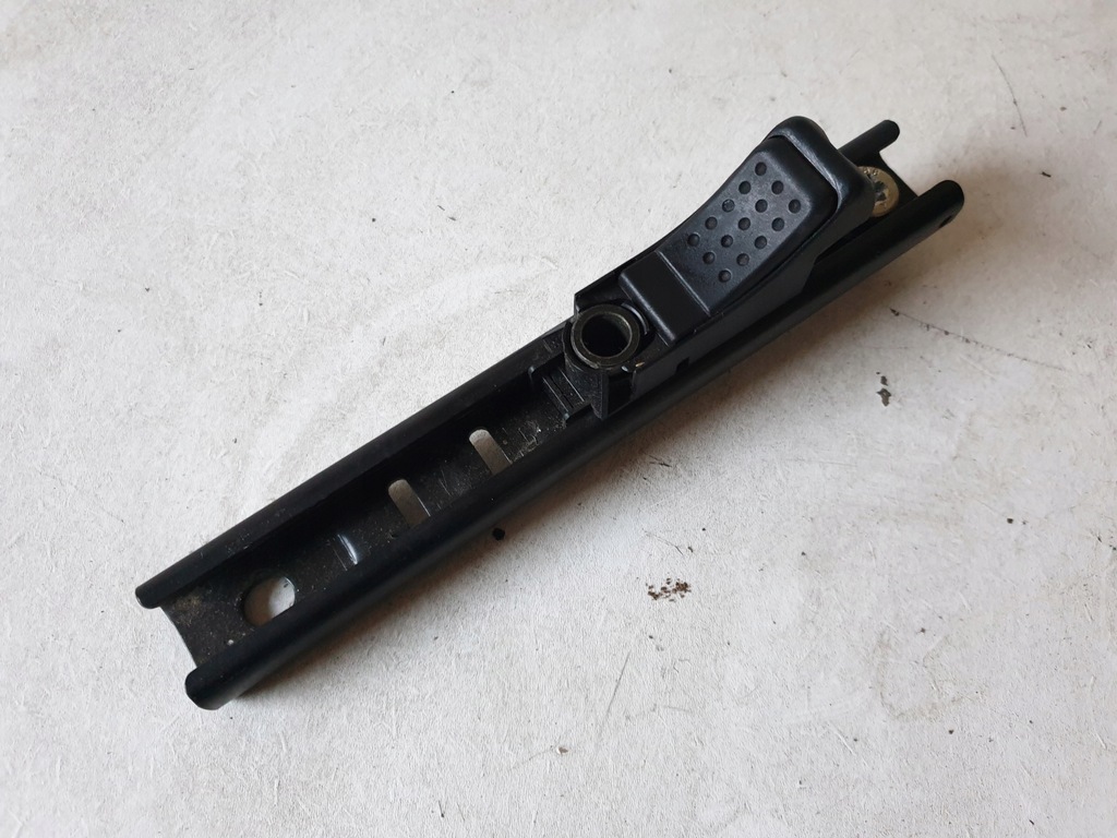 фото №1, Регулювання висоти поперечина безпеки ford transit connect mk1