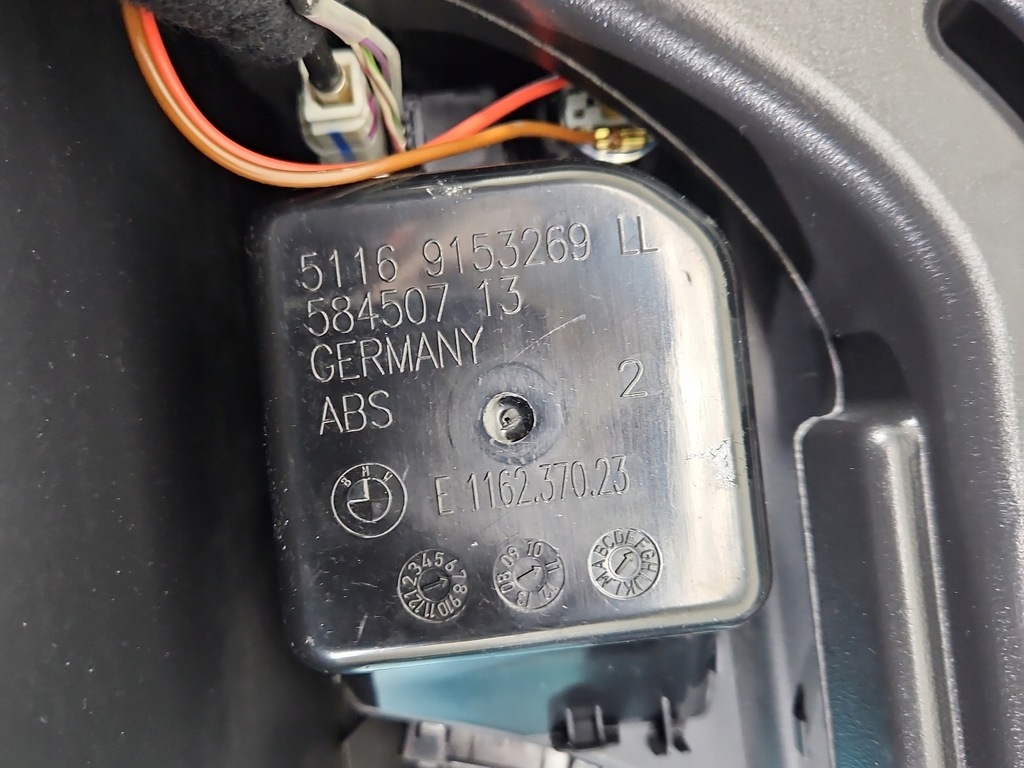 фото №9, Подлокотник туннель bmw 3 e90