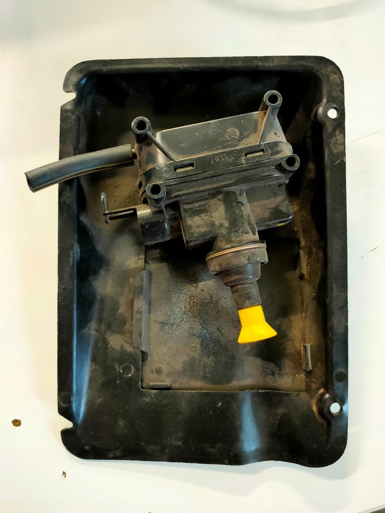 фото №5, Помпа замка крышки багажника mercedes 107