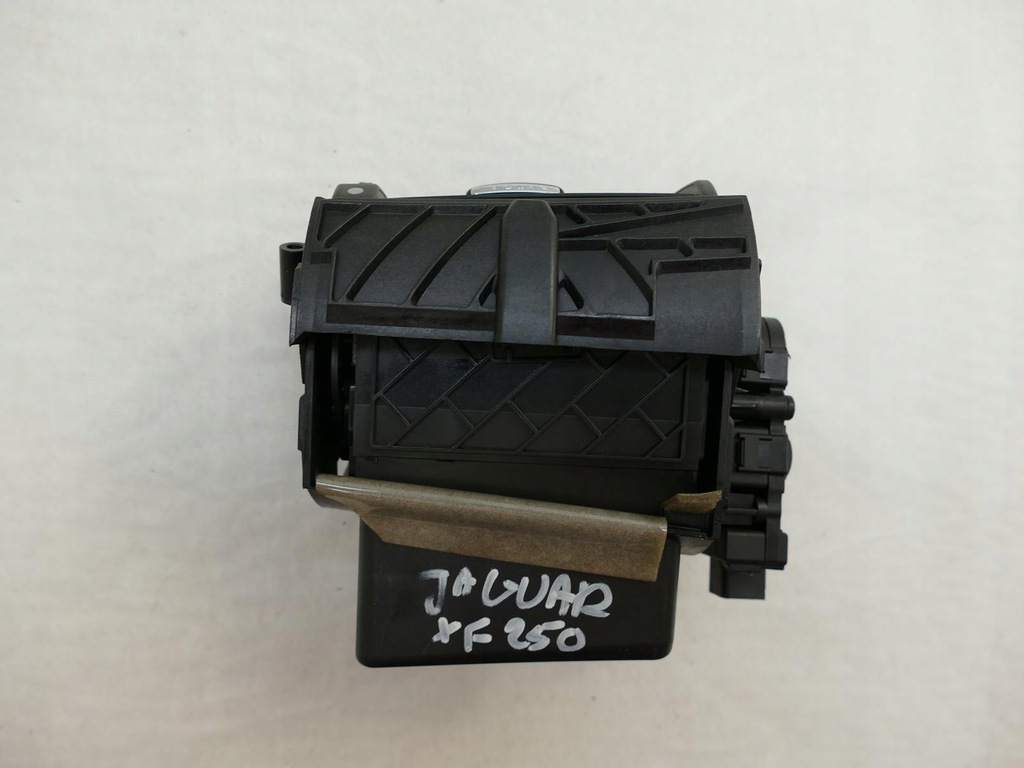 фото №7, Jaguar xf x250 xfr lift решётка обдув левая