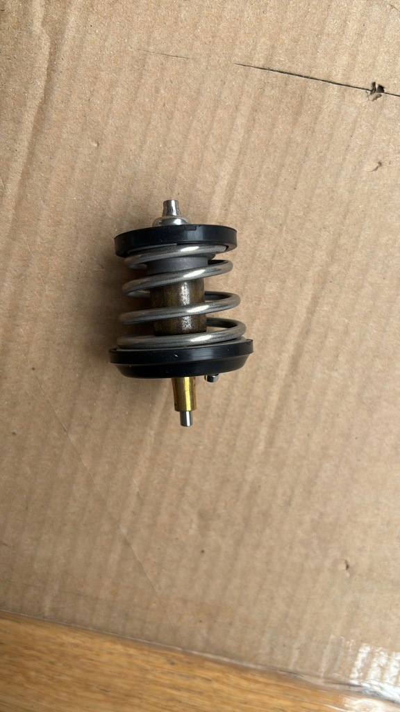 фото №1, 06h121113b термостат оригінальний номер