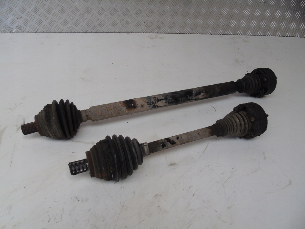 фото №1, Приводной вал перед левая правая vw touran 1.9