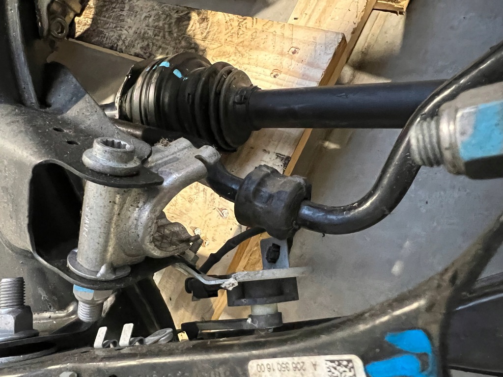 фото №12, Подвеска задние мост подрамник дифференциал mercedes w206 c300d