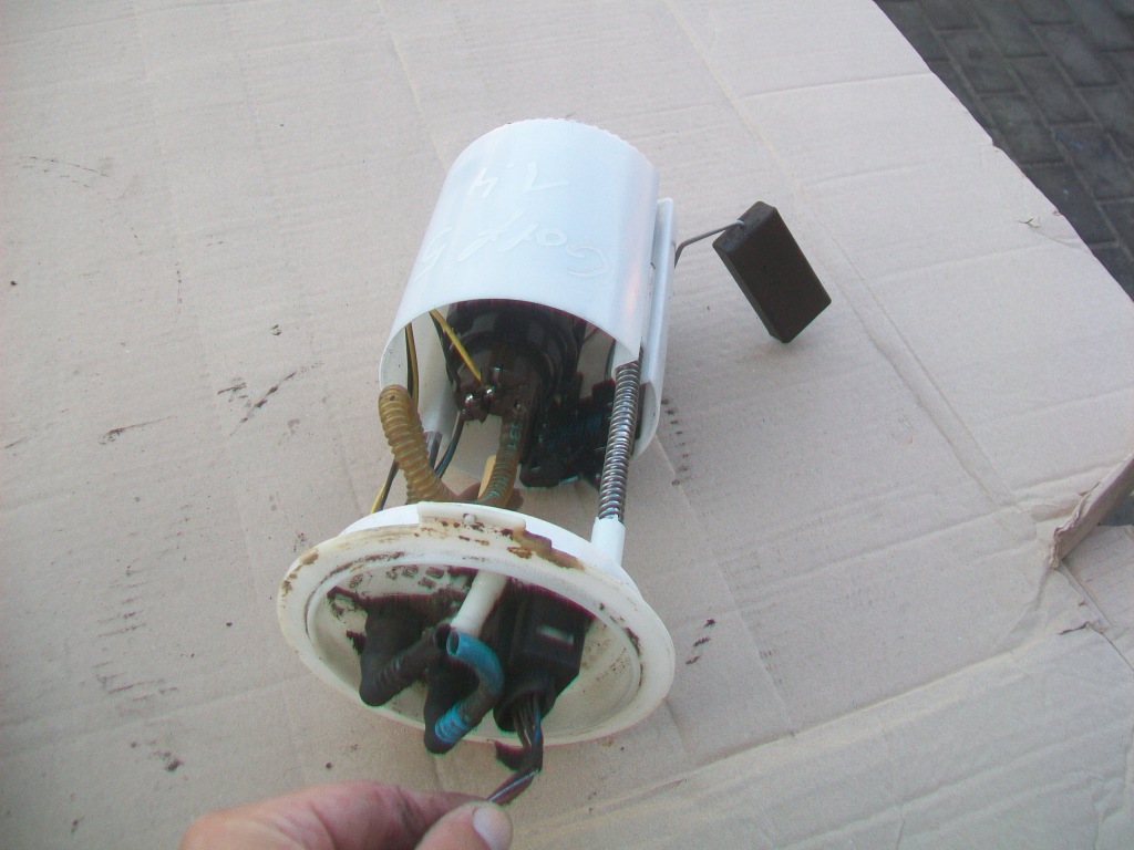 фото №4, Насос пального vdo оригінал vw golf v 1.4