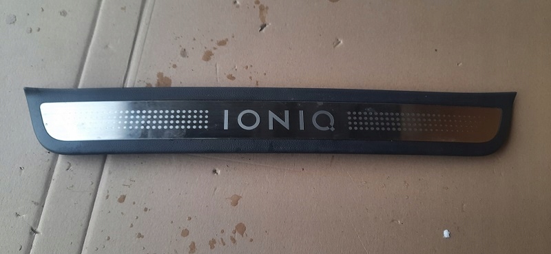 фото №11, Hyundai ioniq 2019 молдинг накладка порог перед