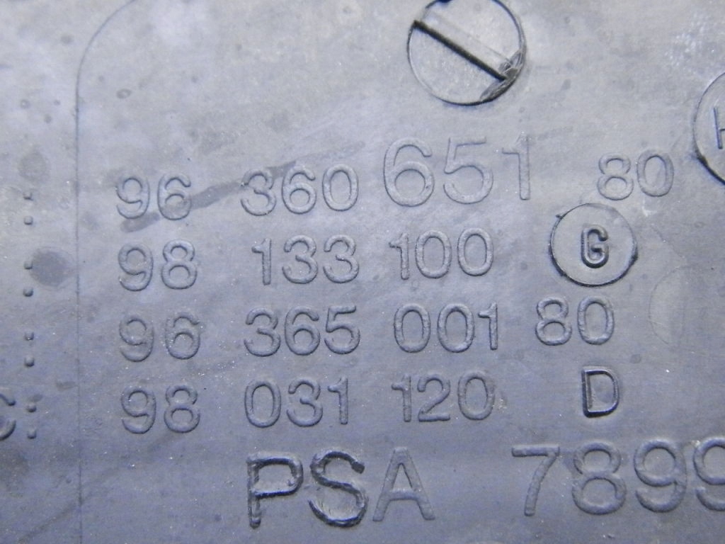 Citroen c5 корпус фильтра воздуха 2,0 16v psa789 9636065180 rfn Цена