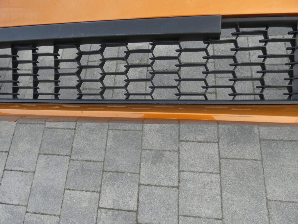 фото №11, Бампер, решётка радиатора, решётка радиатора, решётки, накладка верхний решетка skoda fabia iv