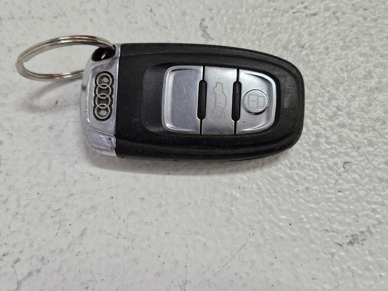 фото №7, Audi a4 b8 замок запалювання зчитувач карта ключ pilot 8k0909131c 8t0959754d