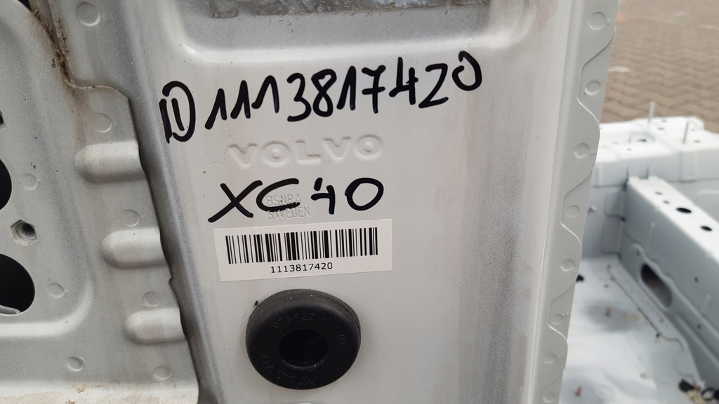 фото №5, Volvo xc40 четверть левая перед