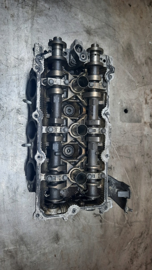фото №1, Головка двигателя r-8j1 nissan quest 3.5b v6 241km