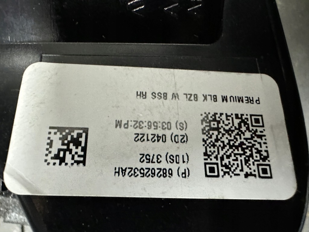 Dodge ram фара правая  задний led 2019- черная в Украине