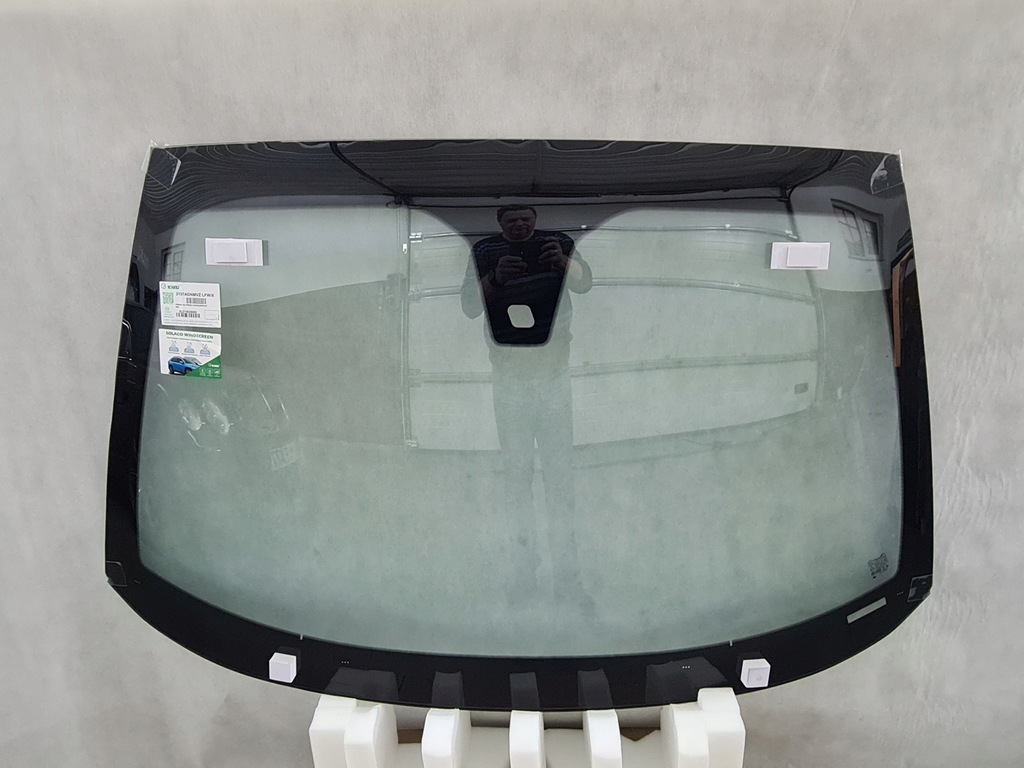 фото №1, Стекло передняя лобовое ferrari california po 2009