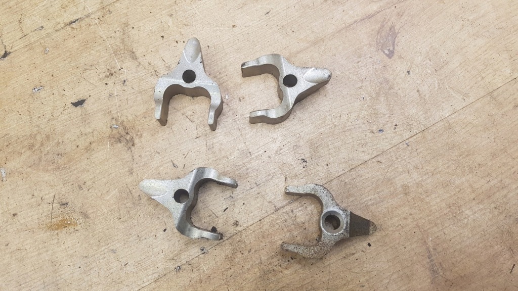 Крепление кронштейн форсунки mini cooper ii r55 1.6d Доставка