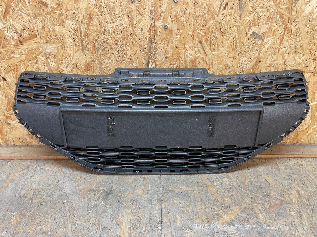 фото №1, Peugeot 208 12-15 решётка радиатора решётка w бампер перед