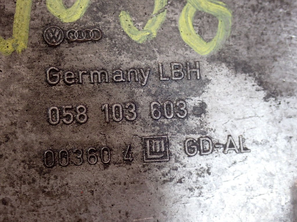 Audi a4 b5 97-01 1.8 поддон масляная датчик 058103603 Киев