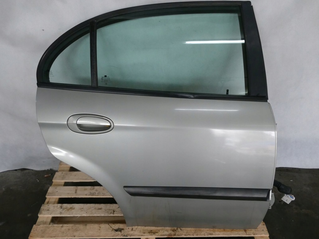 фото №1, Chevrolet evanda двері правий задня сріблястий ebg