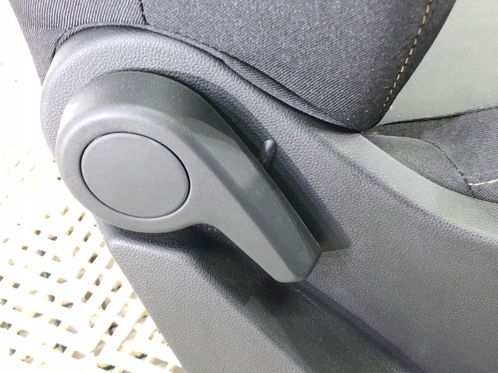 фото №5, Сиденье правый перед dacia duster хэтчбек