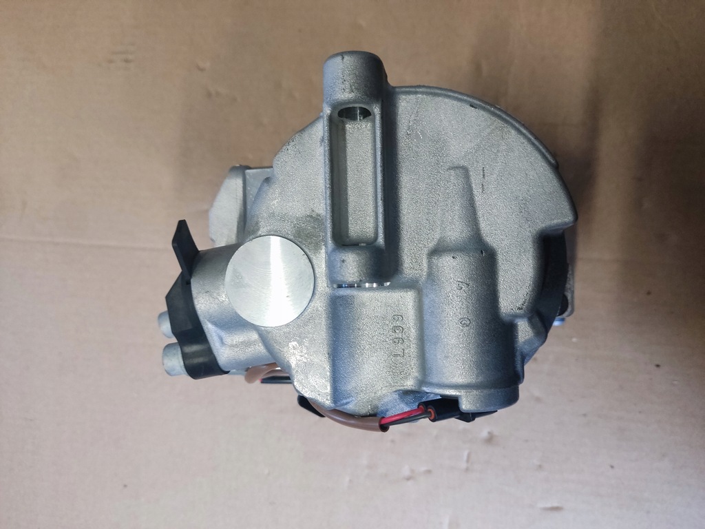 фото №5, Компресор кондиціонера mercedes a0032308811